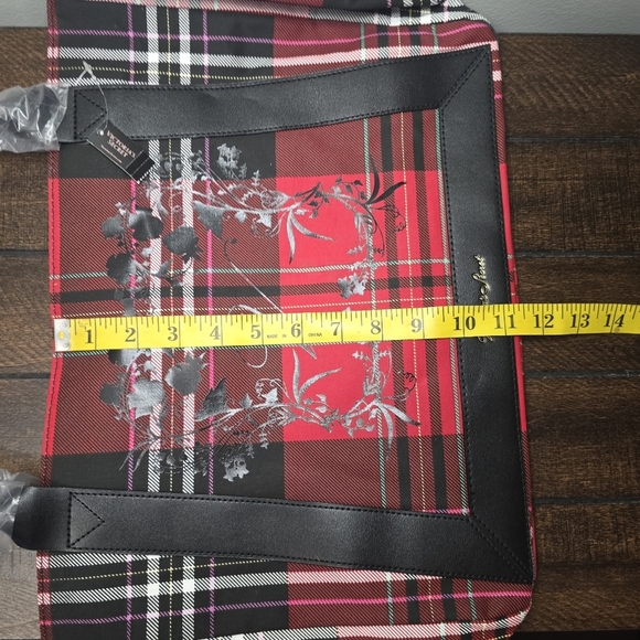 New Victoria’s Secret Red Black Plaid Roses Design Tote Bag Christmas 2020 - Picture 7 of 10